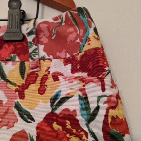 Floral Print Skirt - Picture 3 of 6